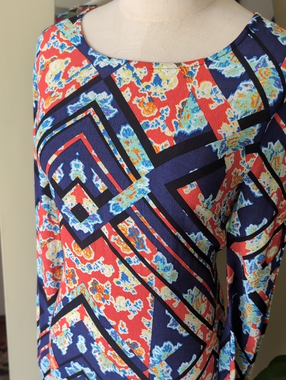 WAYF Boho Geometric Floral Mini Dress Small Multicolor Mod Shift Zipper Back - Picture 3 of 13